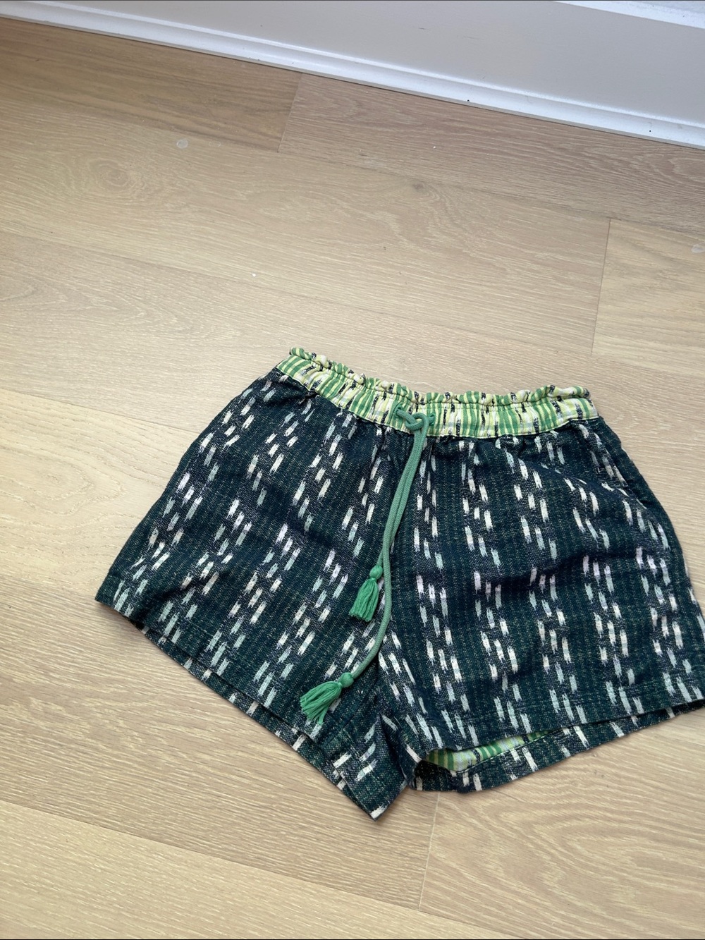 aerie cotton Shorts with Green Waistband and Drawstring size small boho